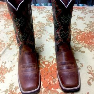 Ariat wide square toe boots
